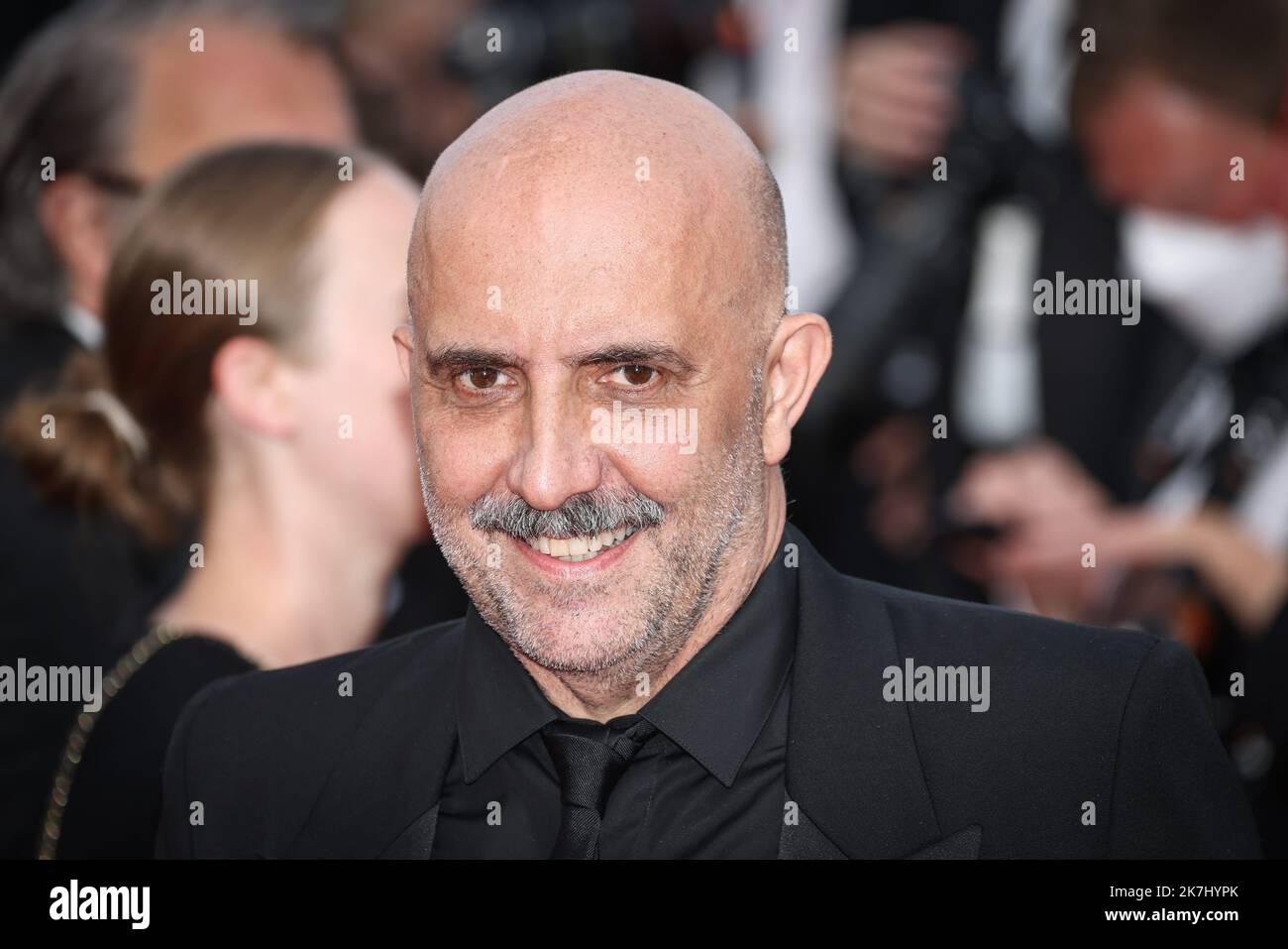 ©PHOTOPQR/LE PARISIEN/Fred Dugit ; Cannes ; 26/05/2022 ; Cuture / Cinéma Palais des festival à Cannes (06), le 26 mai 2022 Montée des marches du film 'Broker (Les Bonnes Etoiles)' Gaspar Noé Photo LP / Fred Dugit - Festival internazionale del cinema di Cannes. Foto Stock