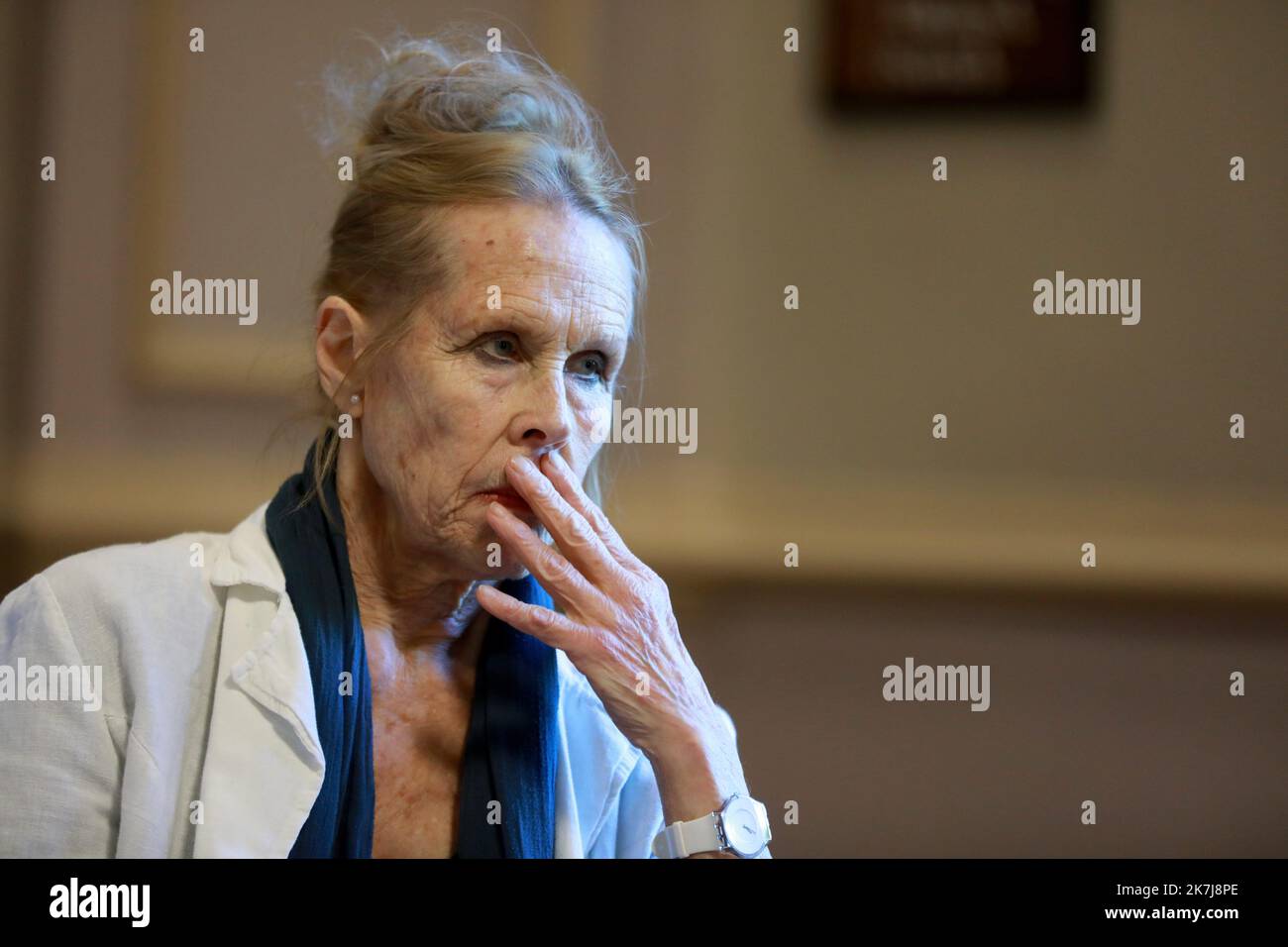©PHOTOPQR/LA PROVENCE/REY Jérôme ; Avignon ; 08/06/2022 ; Avignon Opera Grand Avignon Chi ci sogna? Création pour le Ballet de l’Opéra Grand Avignon par Carolyn Carlson - Opera Grand Avignon Chi ci sogna? Creazione per il Ballet de l'Opéra Grand Avignon di Carolyn Carlson qui con il coreografo Pontus Lidberg AVIGNON, FRANCIA 8 GIUGNO 2022 Foto Stock