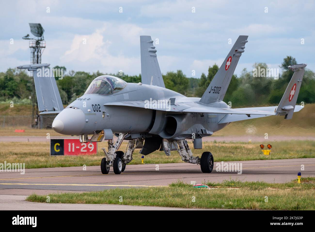 ©Arnaud BEINAT/Maxppp. Bomber da caccia F 18 Hornet durante lo spettacolo aereo presso la base aeronautica francese di Saint-Dizier (Haute-Marne) Foto Stock