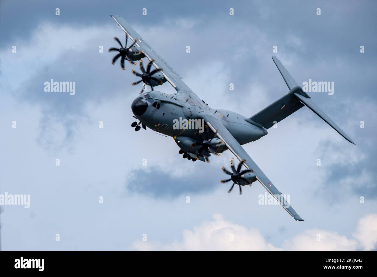 ©Arnaud BEINAT/Maxppp. Airbus A400 M aereo da carico militare francese che si esibisce durante lo spettacolo aereo presso la base aeronautica francese di Saint-Dizier (Haute-Marne) Foto Stock