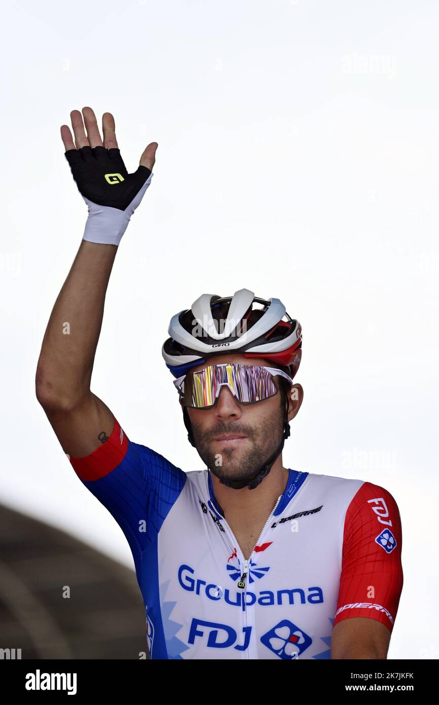 ©PHOTOPQR/L'EST REPUBLICAIN/ALEXANDRE MARCHI ; LILLE ; 06/07/2022 ; SPORT - CICLISMO - TOUR DE FRANCE 2022 - 109 EDIZIONE EME - TDF - 5 EME ETAPE - LILLE - WALLERS ARENBERG PORTE DU HAINAUT. Lille 6 juillet 2022. Thibaut PINOT. FOTO Alexandre MARCHI. 109th Tour de France, gara ciclistica Foto Stock