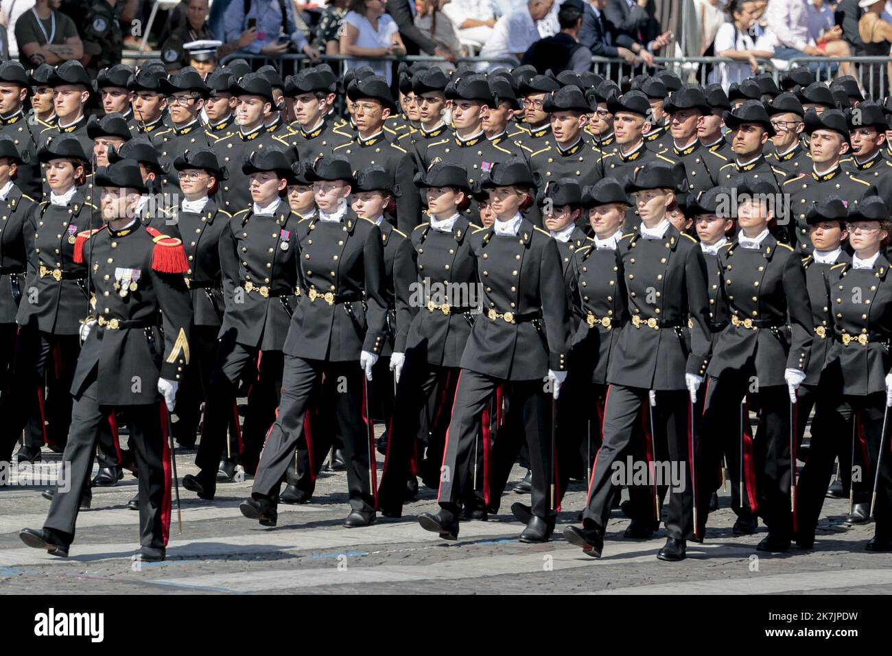 ©Sebastien Muylaert/MAXPPP - Parigi 14/07/2022 Illustrazione troupes a pieds lors de la cerimonie du 14 juillet 2022, Place de la Concorde. Parigi, 14.07.2022 - giornata della Bastiglia in Francia. Foto Stock