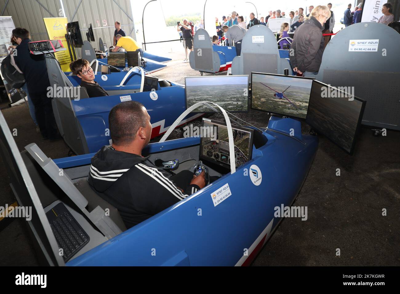 Thierry LARRET / MAXPPP. Festival Aeronautique. Ailes et Volcans Cervolix. Le 2 octobre 2022 Aerodromo Issoire le Broc. Issoire (63). Simulateur de vol Foto Stock