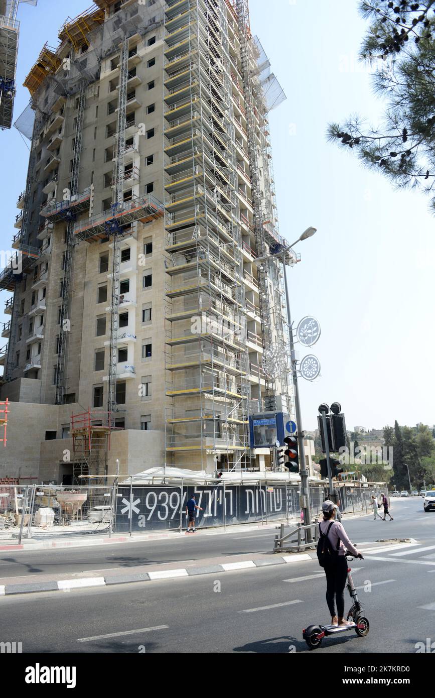 Costruzione del nuovo complesso di Boulevard di Sderot HaYovel a Kiryat Hayovel, Gerusalemme, Israele. Foto Stock