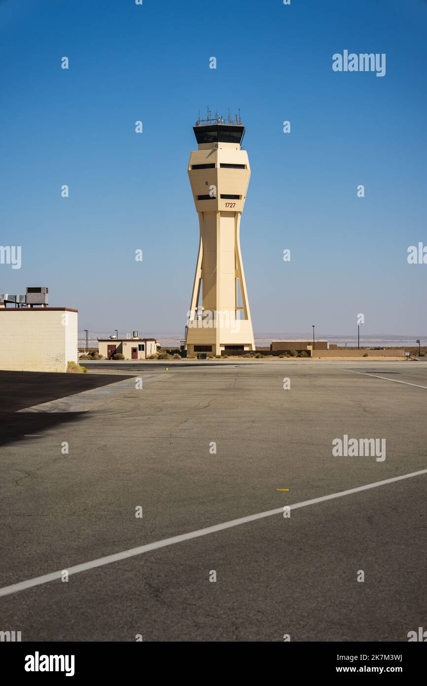 Air Control Tower presso la base dell'aeronautica di Edwards, il 10/16/2022 Foto Stock