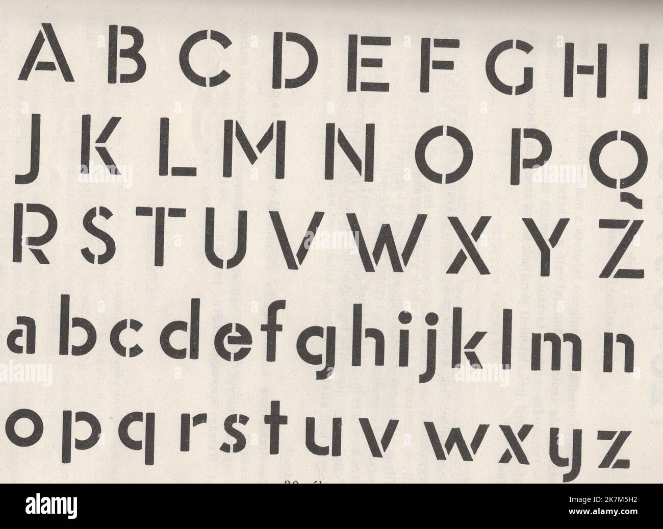 una raccolta illustrata di tecniche, metodi e strumenti di incisione di un libro sconosciuto. Illustrazione delle lettere stencil di pittura / lettere stencil di pittura Foto Stock