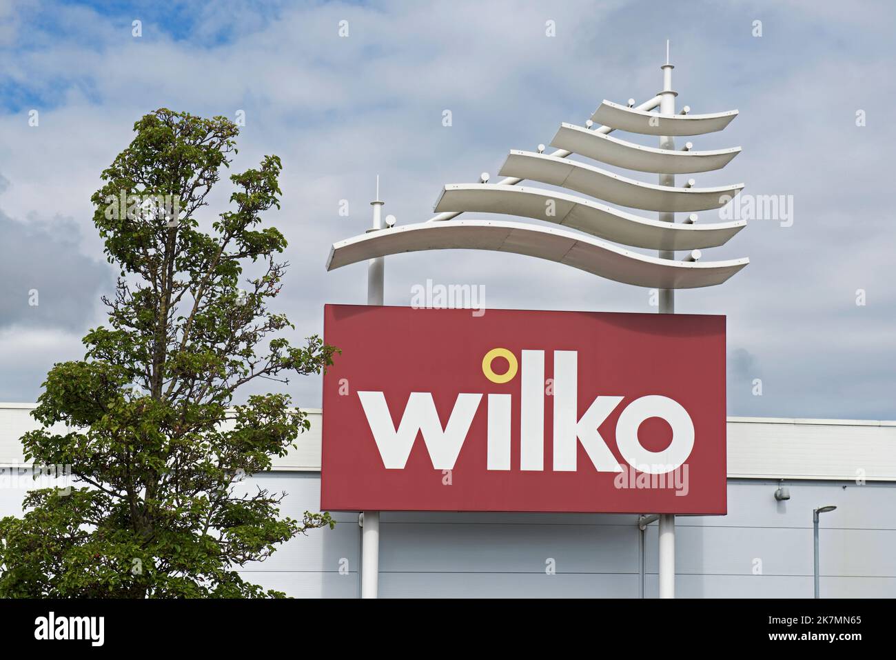 Logo del negozio Wilko, centro commerciale fuori città, Inghilterra UK Foto Stock