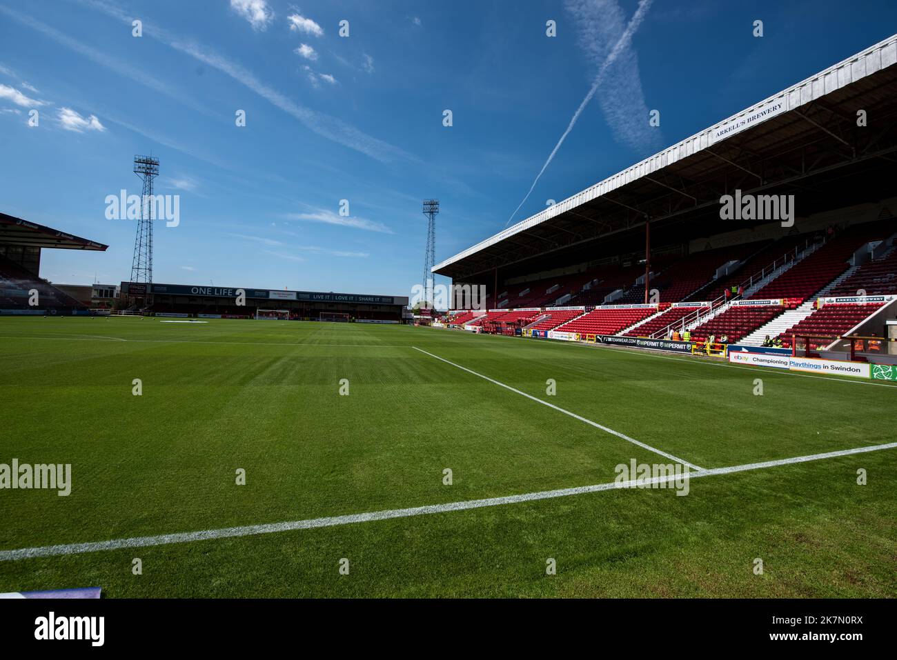 Swindon Town FC. Aeroporto County Ground. Foto Stock
