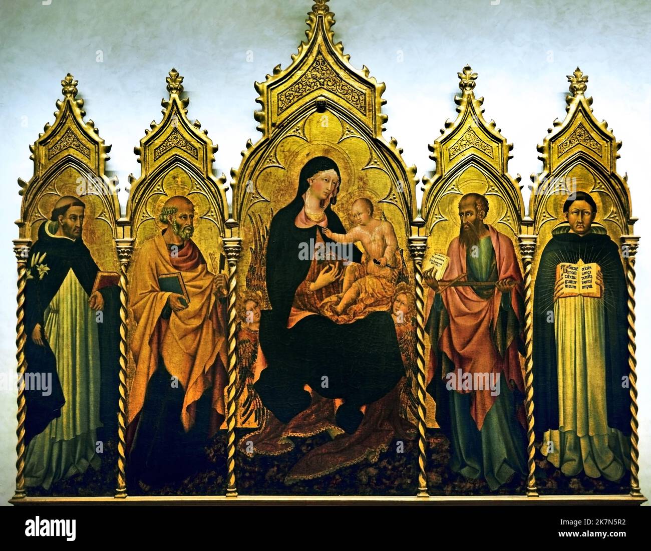 Madonna e bambino con angeli, San Giovanni Battista e San Girolamo 1460-1470 Matteo di Giovanni 1430 – 1495 Siena artista del Rinascimento italiano della Scuola senese. Foto Stock