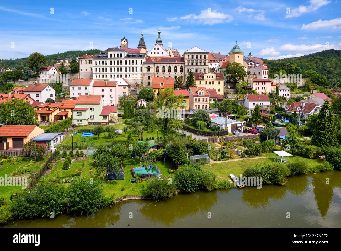 Loket, la colorata città storica sul fiume Ohre nella regione di Karlovy Vary, Repubblica Ceca Foto Stock