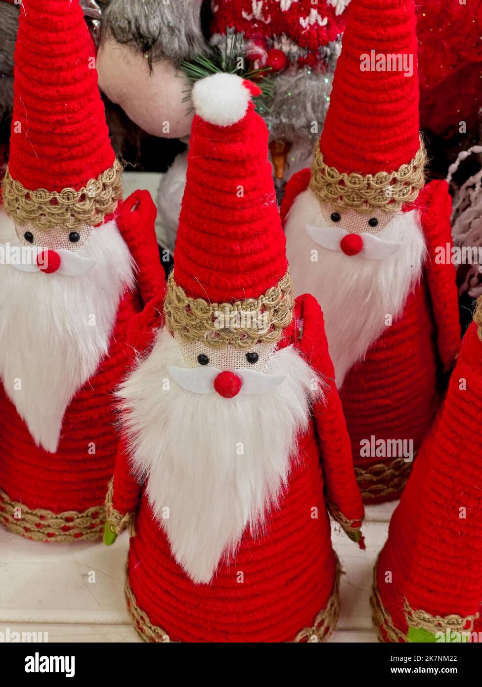 3 Coni Santa Spiral addobbi natalizi Foto Stock