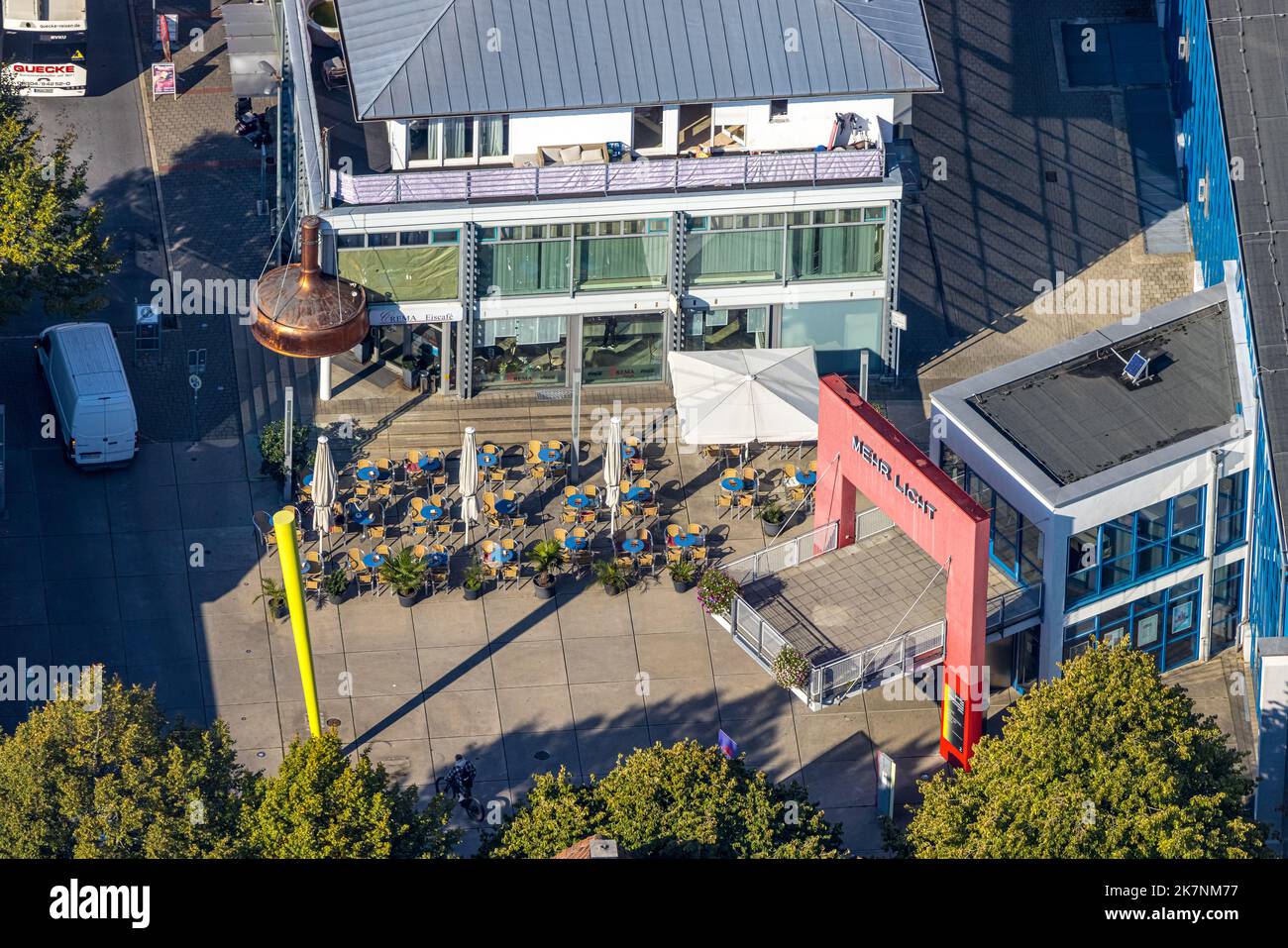 Vista aerea, ristorante all'aperto Lindenplatz, Zentrum für Internationale Lichtkunst - Centro per l'Arte leggera Internazionale, Unna, Ruhrgebiet, Nord Reno Foto Stock