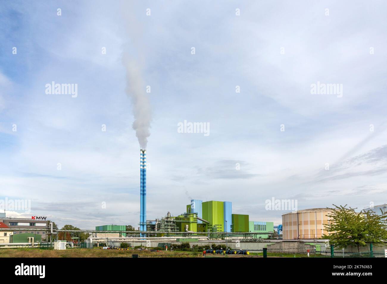 Mainz, Germania - Settembre 29,2022: La centrale KMW di Mainz può essere utilizzata con petrolio o gas, è flessibile e produce teleriscaldamento. Foto Stock