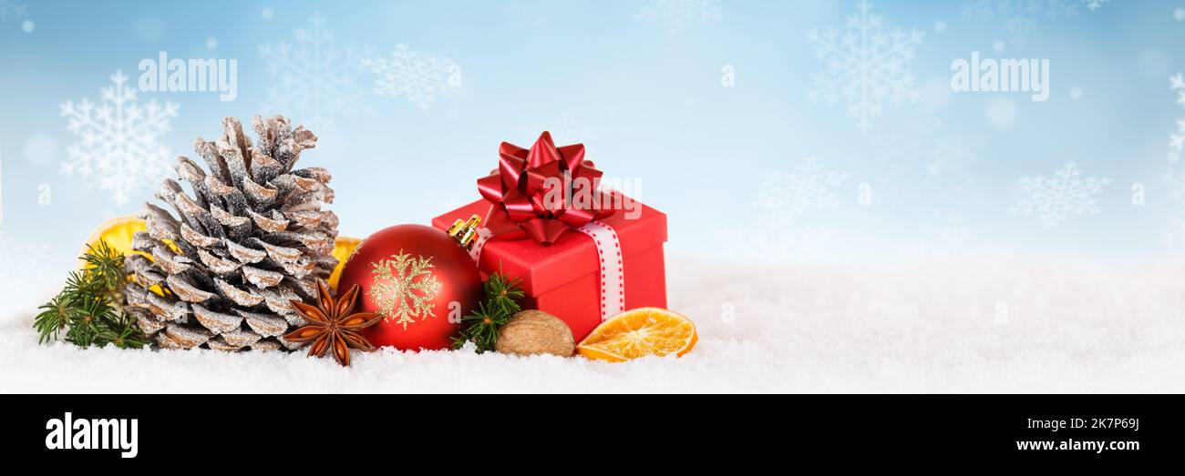 Carta di Natale decorazione con regalo presente banner panorama e copyspace copia spazio deco Foto Stock