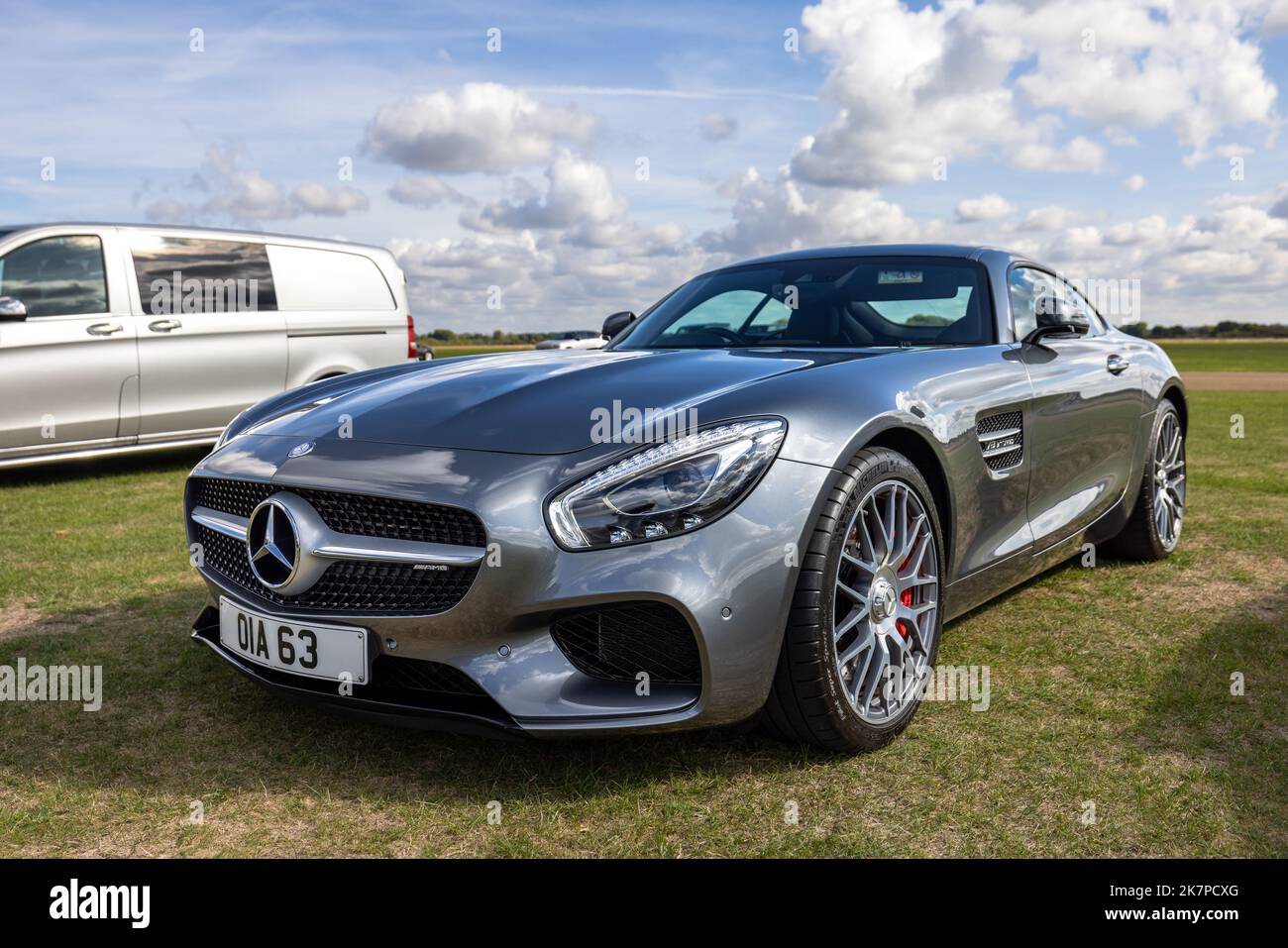 2015 Mercedes-AMG GT S ‘OIA 63’ in mostra al Poster Cars & Supercars Assembly al Bicester Heritage Centre Foto Stock