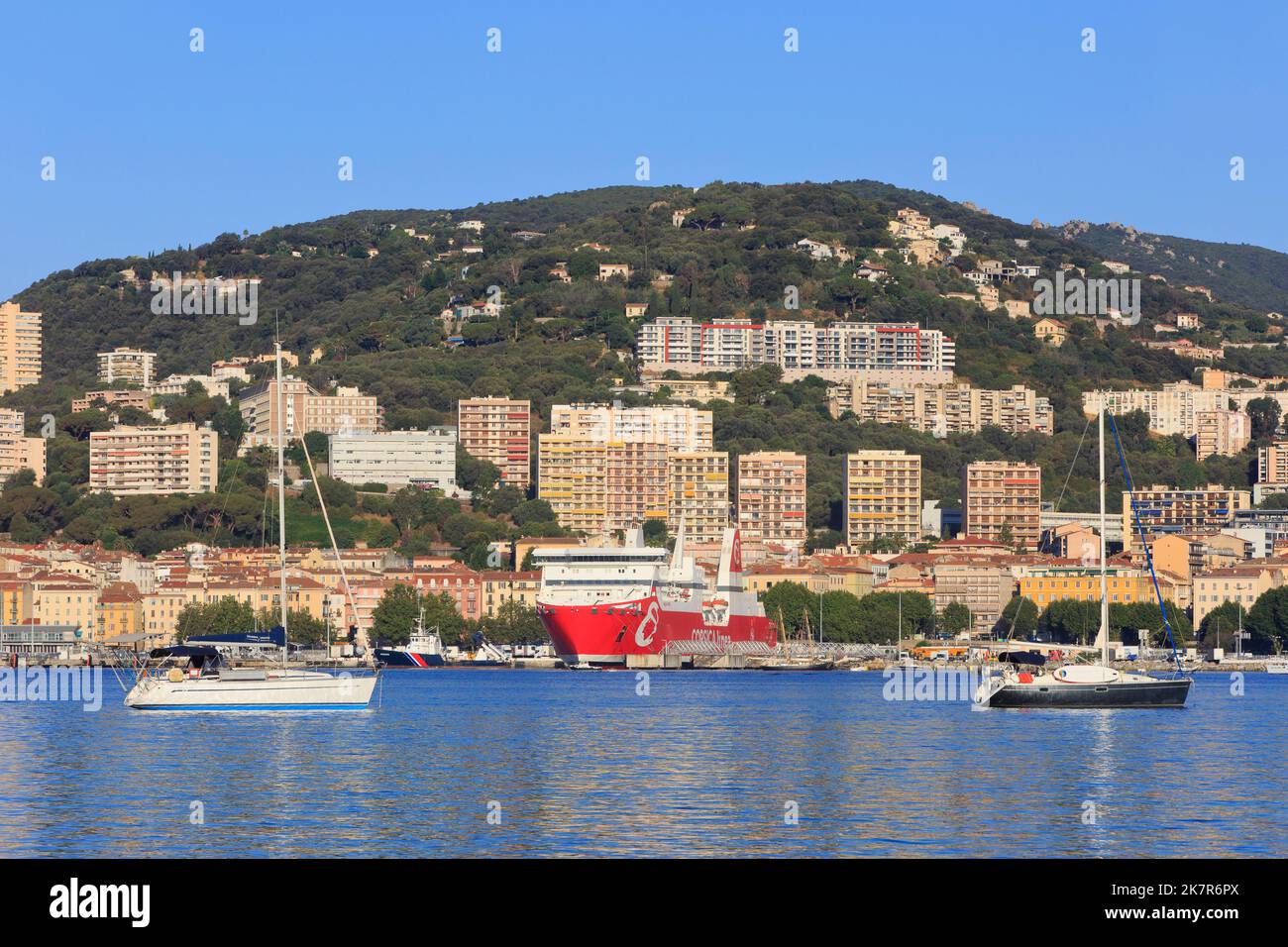 Il traghetto paglia Orba (1994 m) da Corsica linea ormeggiato nel porto di Ajaccio (Corse-du-Sud), Francia Foto Stock