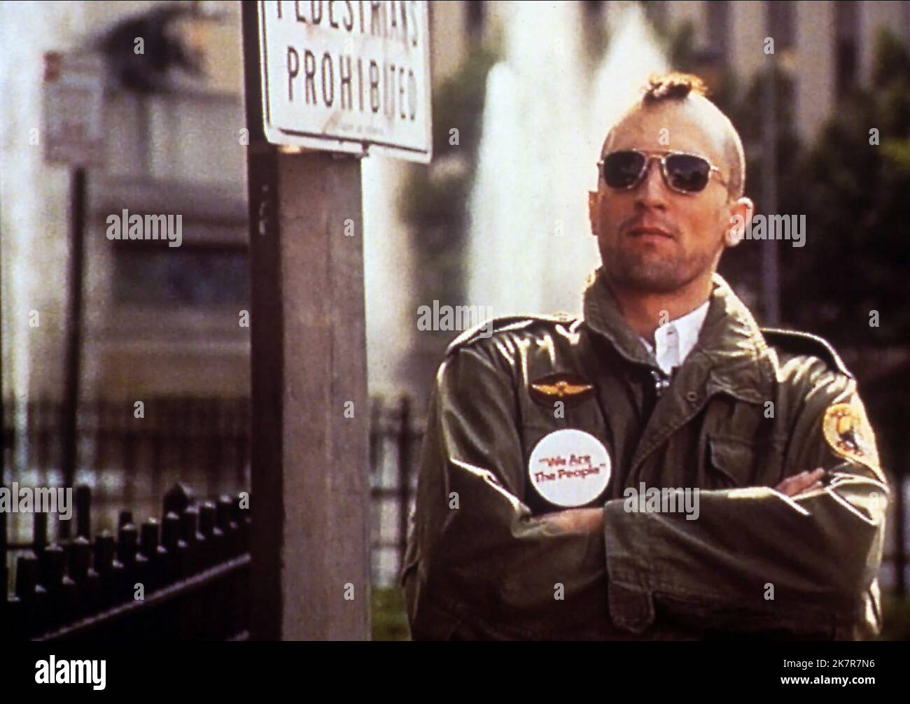 Robert De Niro Film: Tassista (USA 1976) personaggi: Travis Bickle regista: Martin Scorsese 07 febbraio 1976 **AVVERTENZA** questa fotografia è solo per uso editoriale ed è copyright delle IMMAGINI COLUMBIA e/o del fotografo assegnato dalla Film o dalla Production Company e può essere riprodotta solo da pubblicazioni in concomitanza con la promozione del film di cui sopra. È richiesto un credito obbligatorio per LE FOTO DI COLUMBIA. Il fotografo deve essere accreditato anche quando è noto. Nessun uso commerciale può essere concesso senza autorizzazione scritta da parte della Film Company. Foto Stock