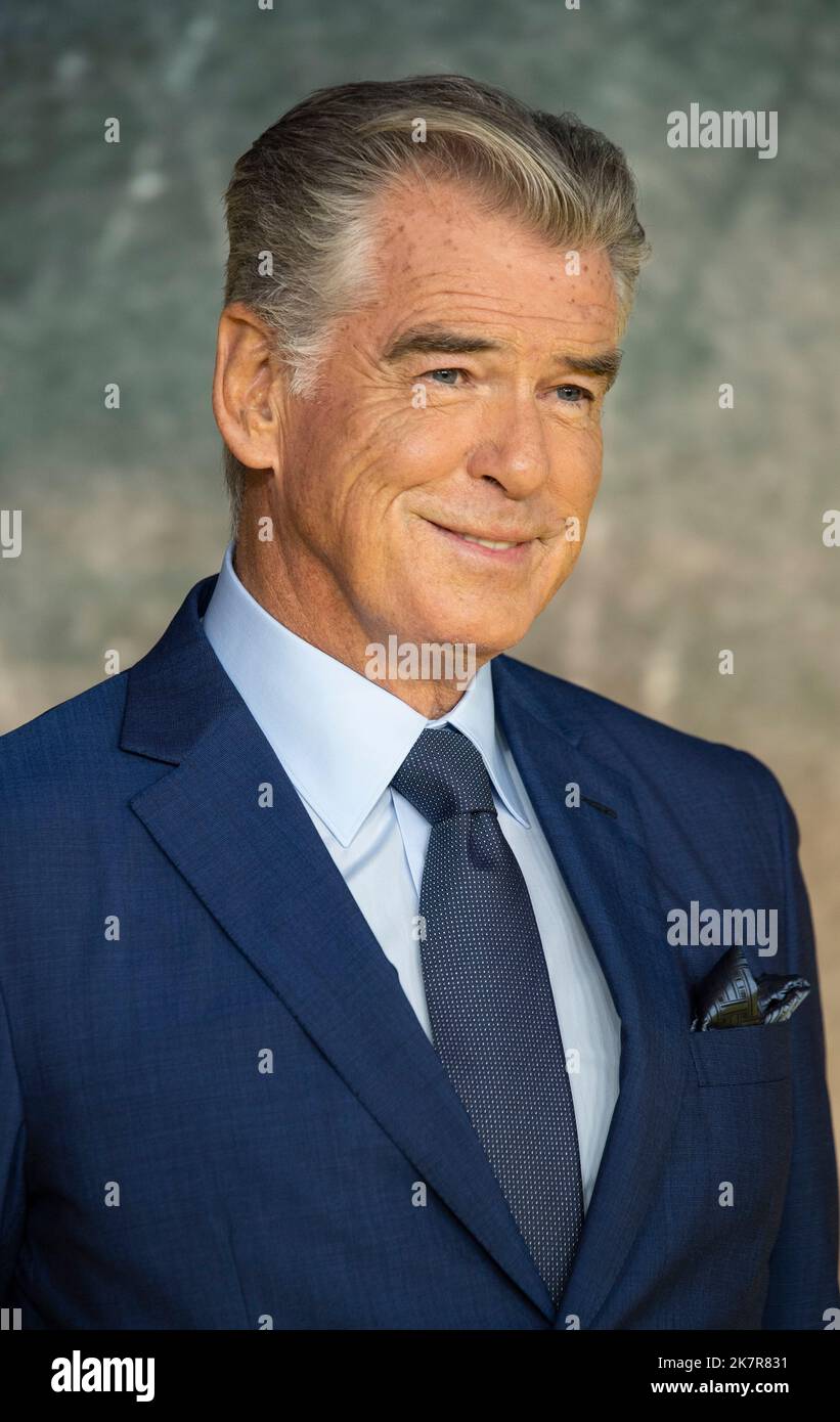 Londra, Regno Unito. 18th Ott 2022. Pierce Brosnan partecipa alla Premiere britannica di 'Black Adam' a Cineworld Leicester Square il 18 ottobre 2022 a Londra, Inghilterra. Foto di Gary Mitchell Credit: Gary Mitchell, GMP Media/Alamy Live News Foto Stock