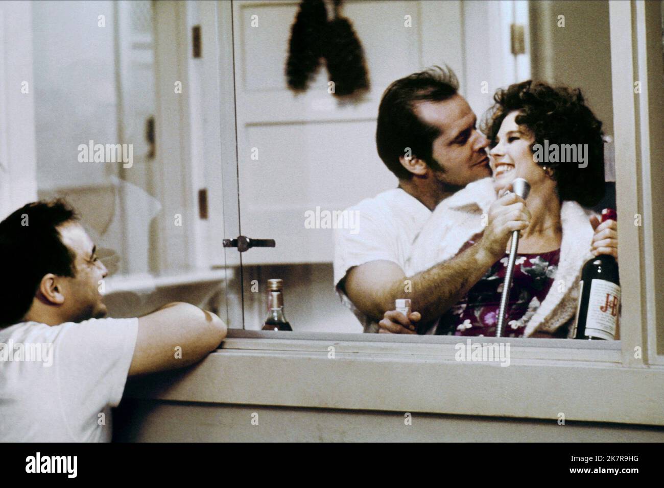 Danny Devito, Jack Nicholson & Marya piccolo film: Uno volò sopra il cuculo'S Nest (USA 1975) personaggi: Martini, R.P. McMurphy & Director: MILOS Forman 19 novembre 1975 **AVVERTENZA** questa fotografia è solo per uso editoriale ed è copyright di UNITED ARTISTS e/o del fotografo assegnato dalla Film o Production Company e può essere riprodotta solo da pubblicazioni in concomitanza con la promozione del film di cui sopra. È richiesto un credito obbligatorio per GLI ARTISTI UNITI. Il fotografo deve essere accreditato anche quando è noto. Nessun uso commerciale può essere concesso senza autorizzazione scritta da parte del Fi Foto Stock