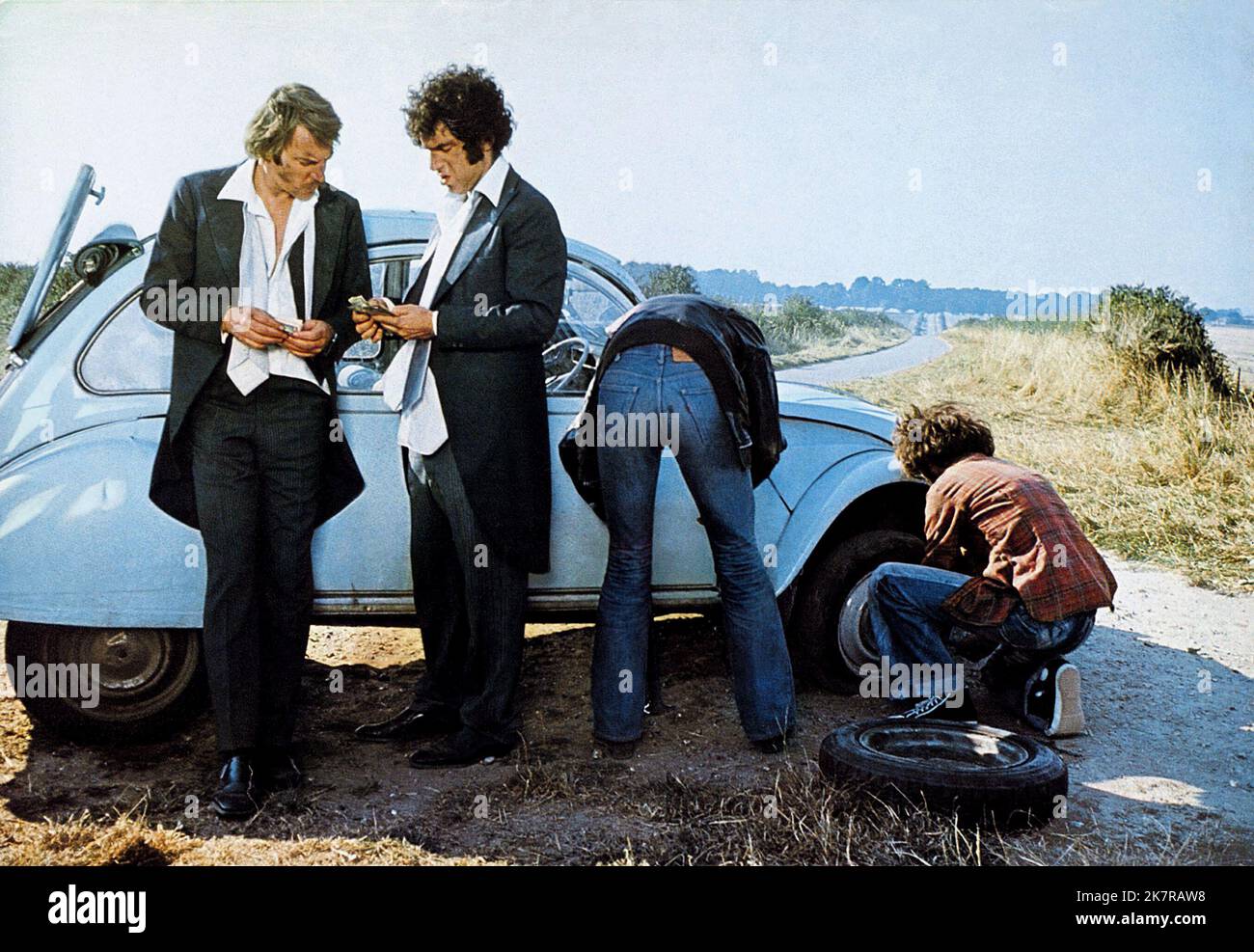 Donald Sutherland, Elliott Gould Film S*P*Y*S; Spys (1970) personaggi: Bruland,Griff regista: Irvin Kershner 28 giugno 1974 **ATTENZIONE** questa fotografia è ad uso esclusivamente editoriale ed è copyright della 20 CENTURY FOX e/o del fotografo assegnato dalla Film o Production Company e può essere riprodotta solo da pubblicazioni in concomitanza con la promozione del suddetto Film. È richiesto un credito obbligatorio a 20 CENTURY FOX. Il fotografo deve essere accreditato anche se conosciuto. Nessun uso commerciale può essere concesso senza l'autorizzazione scritta di The Film Company. Foto Stock