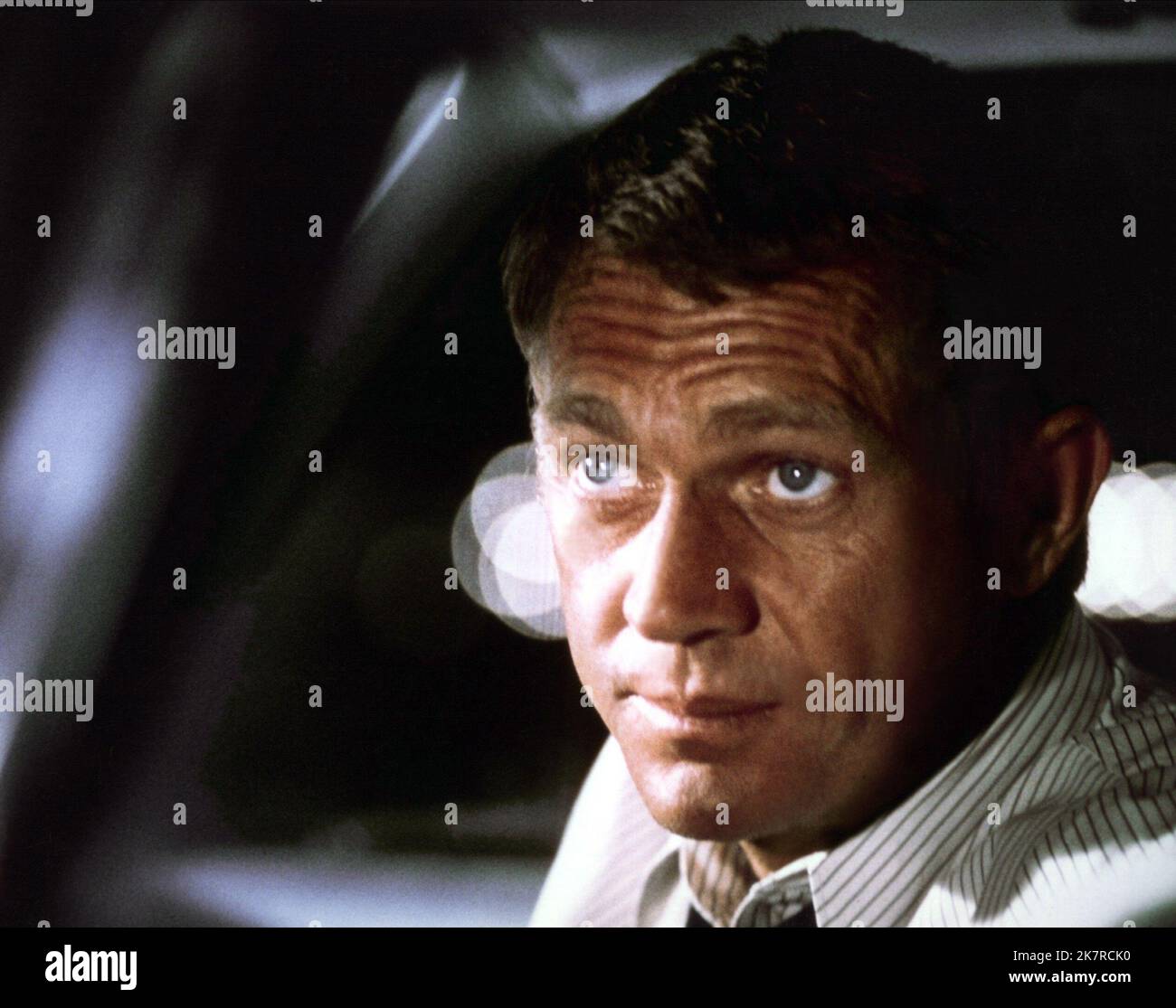 Steve McQueen Film The Getaway (USA 1972) personaggi: DOC McCoy regista: Sam Peckinpah 13 dicembre 1972 **ATTENZIONE** questa fotografia è solo per uso editoriale ed è copyright DELLA WARNER BROS. E/o il fotografo assegnato dalla Film o dalla Production Company e può essere riprodotto solo da pubblicazioni in concomitanza con la promozione del suddetto Film. Un credito obbligatorio alla WARNER BROS. è obbligatorio. Il fotografo deve essere accreditato anche se conosciuto. Nessun uso commerciale può essere concesso senza l'autorizzazione scritta di The Film Company. Foto Stock