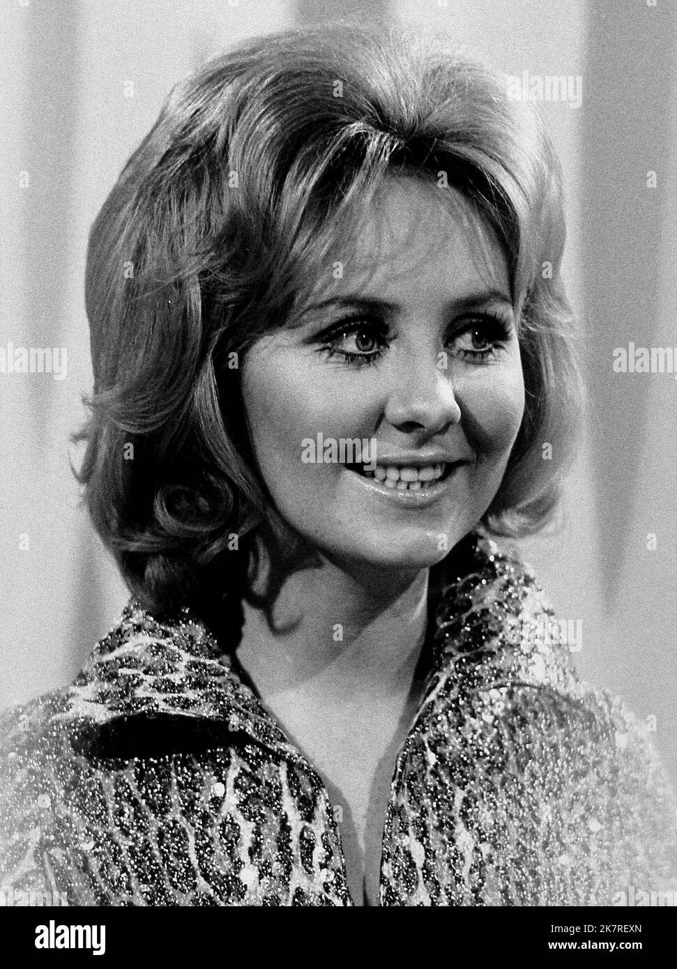 Lulu Television: The Ray Stevens Show (1979) 27 giugno 1970 **ATTENZIONE** questa fotografia è solo per uso editoriale ed è copyright della NBC e/o del fotografo assegnato dalla Film o Production Company e può essere riprodotta solo da pubblicazioni in concomitanza con la promozione del suddetto Film. È richiesto un credito obbligatorio a NBC. Il fotografo deve essere accreditato anche se conosciuto. Nessun uso commerciale può essere concesso senza l'autorizzazione scritta di The Film Company. Foto Stock