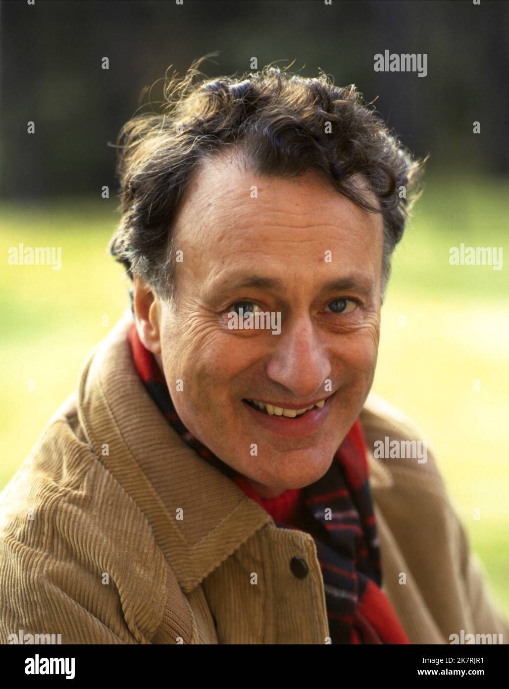 Paul Eddington Television: The Good Life (serie TV) personaggi: Jerry Leadbetter UK 1975-1978, 04 aprile 1975 **AVVERTENZA** questa fotografia è solo per uso editoriale ed è copyright di YORKSHIRE TELEVISIONBBC e/o del fotografo assegnato dalla Film o Production Company e può essere riprodotta solo da pubblicazioni in concomitanza con la promozione del film di cui sopra. È richiesto un credito obbligatorio a YORKSHIRE TELEVISIONBBC. Il fotografo deve essere accreditato anche quando è noto. Nessun uso commerciale può essere concesso senza autorizzazione scritta da parte della Film Company. Foto Stock