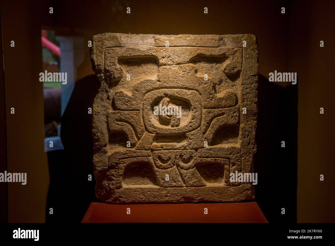 Manufatti preispanici sono esposti nel piccolo museo dell'ex villaggio minerario di Lachatao, nella catena montuosa della Sierra Juarez, vicino a Oaxaca, Foto Stock