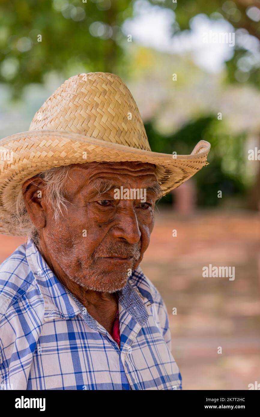 Ritratto di un uomo locale nella piccola città di San Agustin Etla vicino a Oaxaca, Messico. Foto Stock