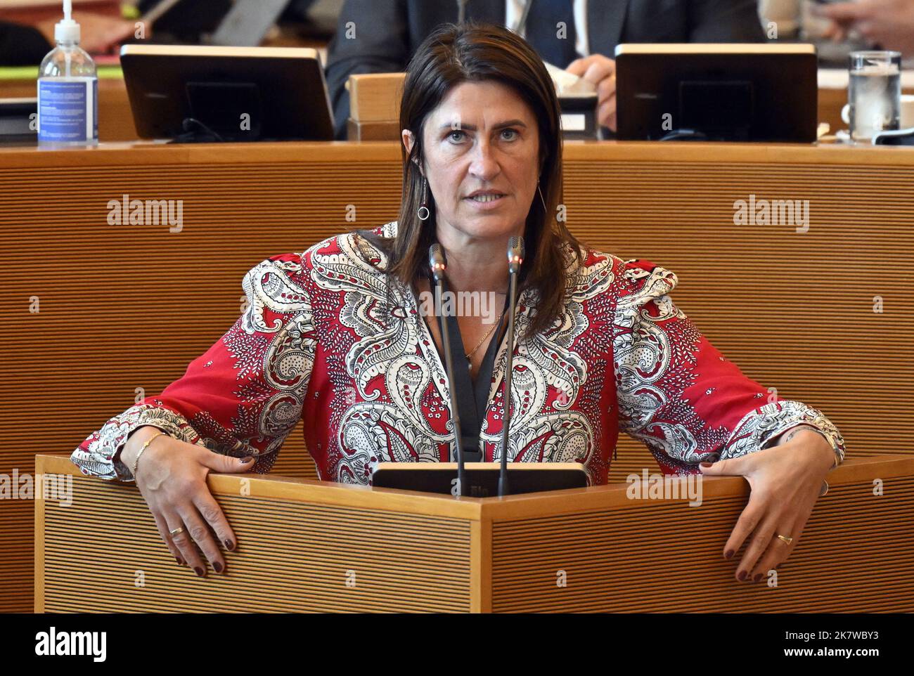 Namur, Belgio, 19 ottobre 2022. IL SIG. Jacqueline Galant è stato raffigurato nel corso di una sessione plenaria del Parlamento vallone a Namur, mercoledì 19 ottobre 2022. FOTO DI BELGA ERIC LALMAND Foto Stock