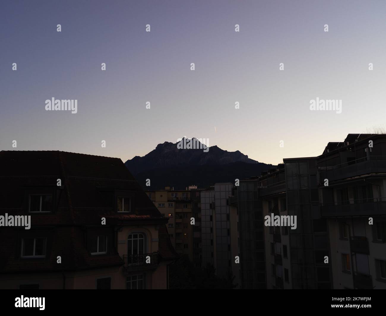 Montagna in città Foto Stock