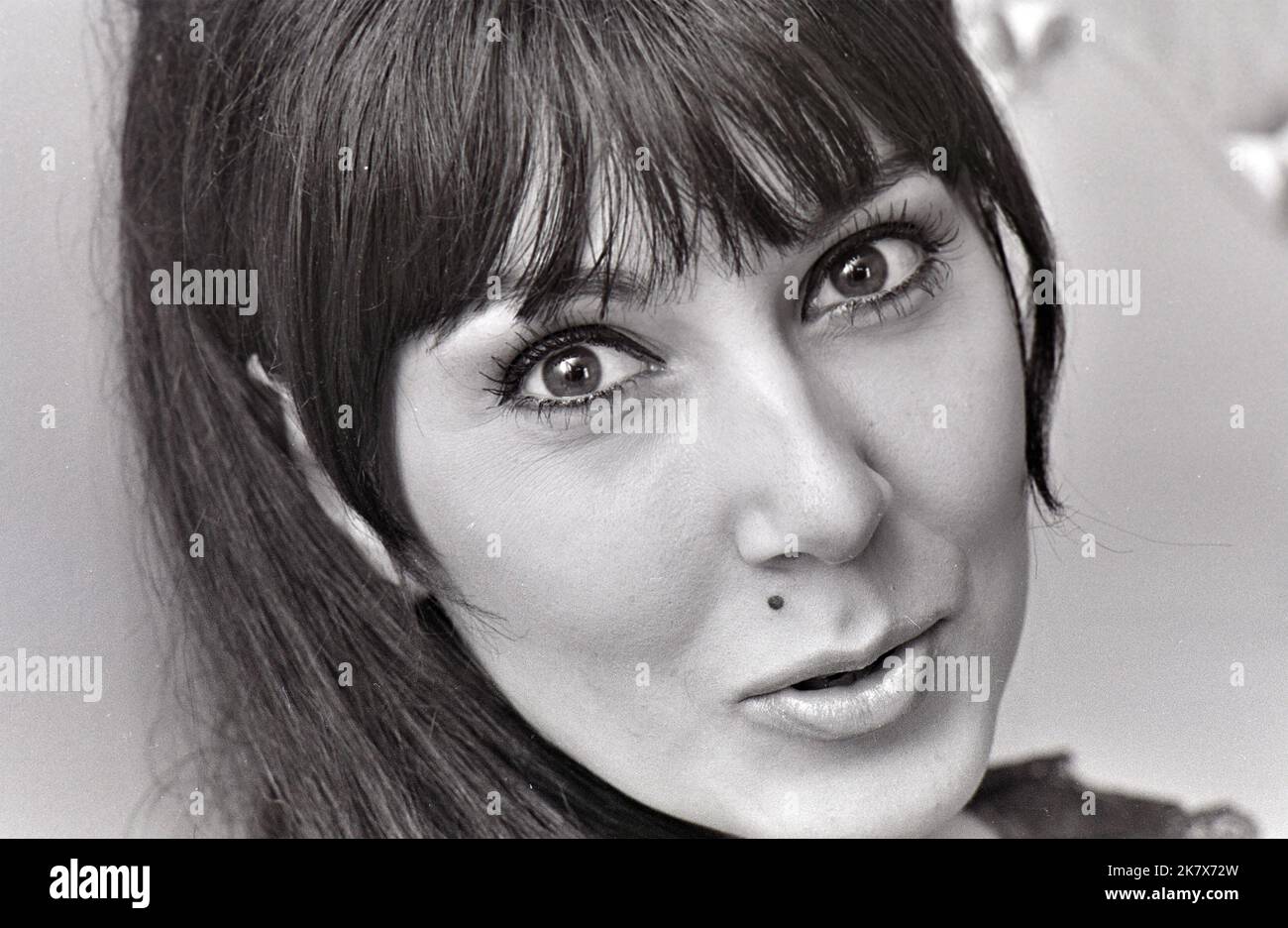 ANITA HARRIS cantante pop inglese nel settembre 1964. Foto: Tony Gale Foto Stock
