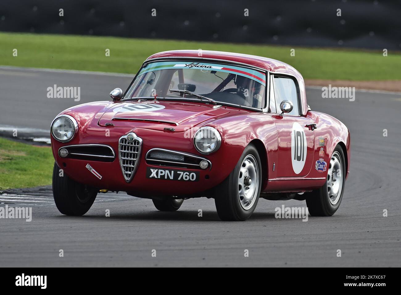 Ciprian Nistorica, Alfa Romeo Spider Veloce, Mintex Classic K, una serie di gare di un'ora per le vetture pre-1966 GT e Touring conformi alla FIA Append Foto Stock