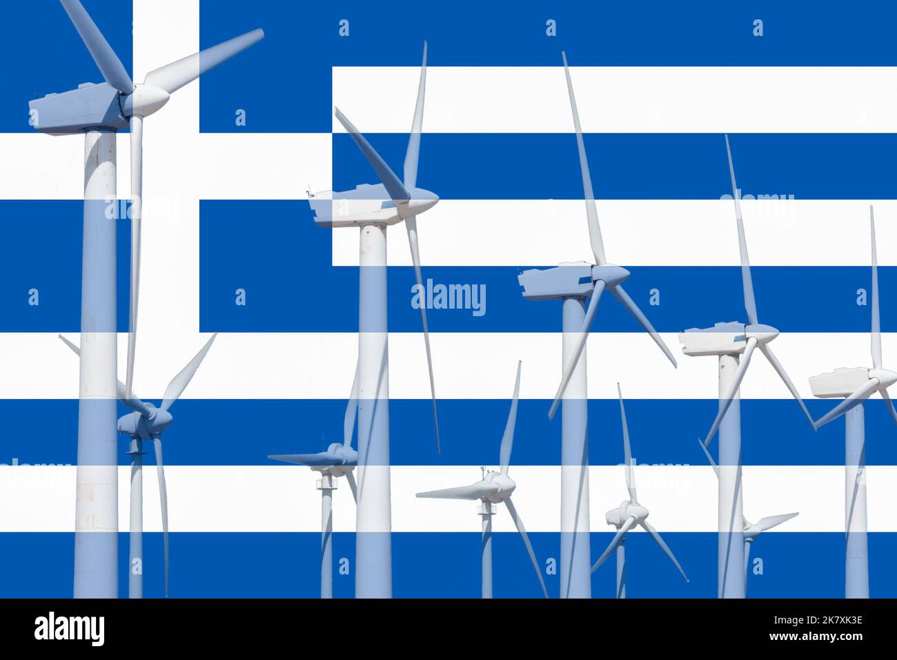 Turbine eoliche sulla bandiera della Grecia. Foto Stock