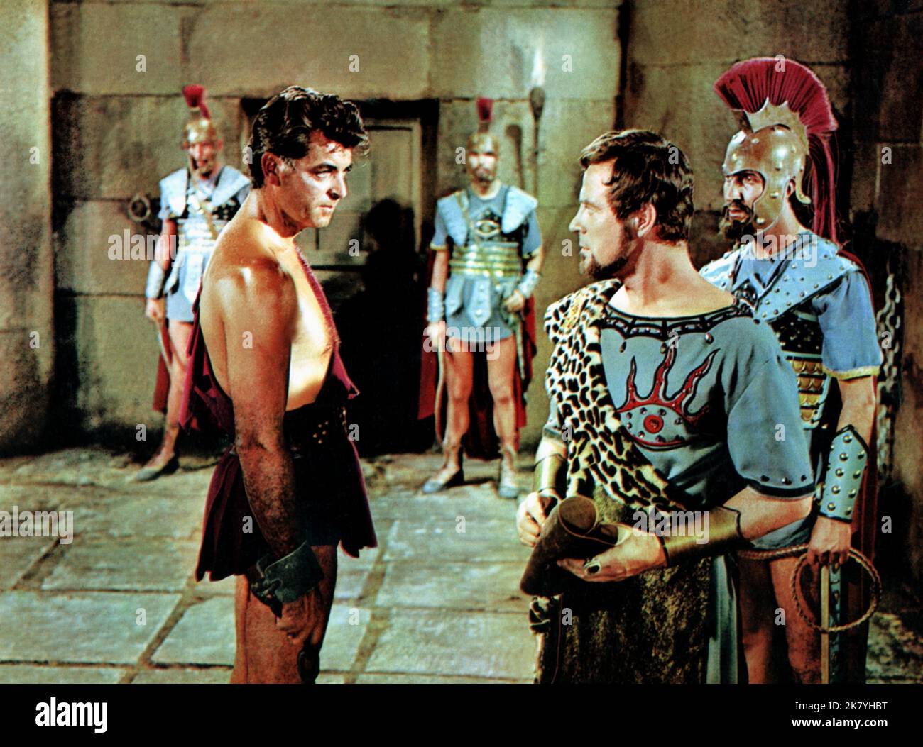 Rory Calhoun & Conrado San Martin Film il colosso di Rodi (il colosso di Rodi) personaggi: Darios & IT/FR/ES 1961, regista: Sergio Leone 16 giugno 1961 **ATTENZIONE** questa fotografia è ad uso esclusivamente editoriale ed è copyright della MGM e/o del fotografo assegnato dalla Film o Production Company e può essere riprodotta solo da pubblicazioni in concomitanza con la promozione del suddetto Film. È richiesto un credito obbligatorio a MGM. Il fotografo deve essere accreditato anche se conosciuto. Nessun uso commerciale può essere concesso senza l'autorizzazione scritta di The Film Company. Foto Stock