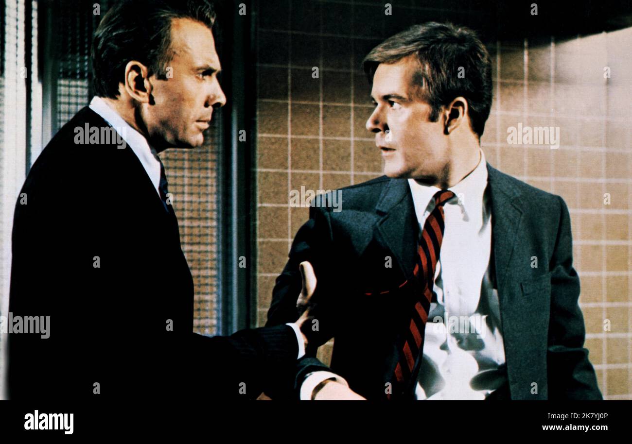 Richard Kiley Film Pendulum (1968) personaggi: Woodrow Wilson King regista: George Schaefer 14 febbraio 1969 **ATTENZIONE** questa fotografia è solo per uso editoriale ed è copyright della COLUMBIA e/o del fotografo assegnato dalla Film o Production Company e può essere riprodotta solo da pubblicazioni in concomitanza con la promozione del suddetto Film. È richiesto un credito obbligatorio a COLUMBIA. Il fotografo deve essere accreditato anche se conosciuto. Nessun uso commerciale può essere concesso senza l'autorizzazione scritta di The Film Company. Foto Stock
