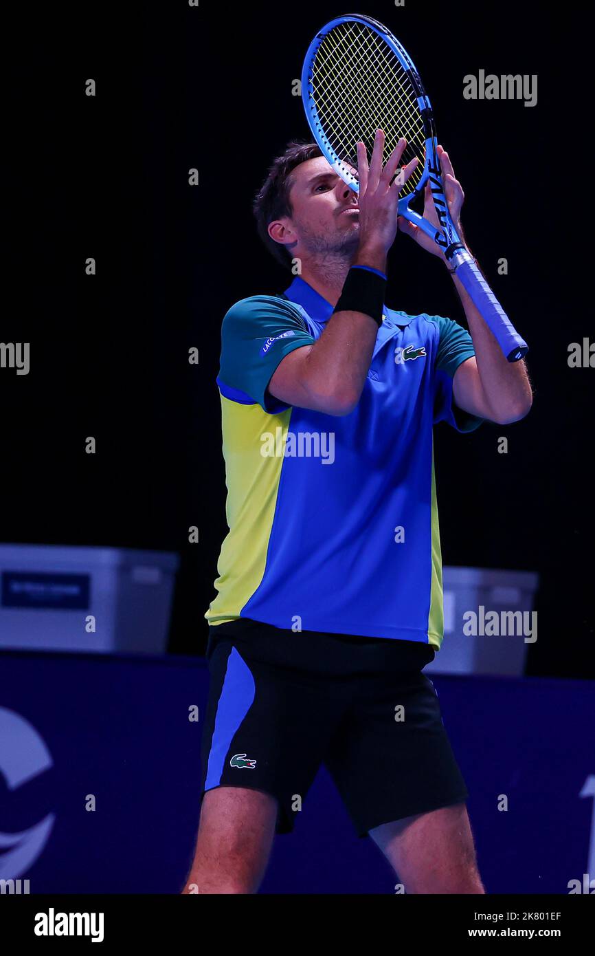 Anversa, Belgio. 19th Ott 2022. Il francese Nicolas Mahut e il francese Edouard Roger-Vasselin hanno raffigurato durante la partita maschile di primo turno tra la coppia francese Mahut - Roger-Vasselin e la coppia americana Lamponi - Withrow, al torneo europeo Open Tennis ATP, ad Anversa, mercoledì 19 ottobre 2022. BELGA PHOTO DAVID PINTENS Credit: Belga News Agency/Alamy Live News Foto Stock