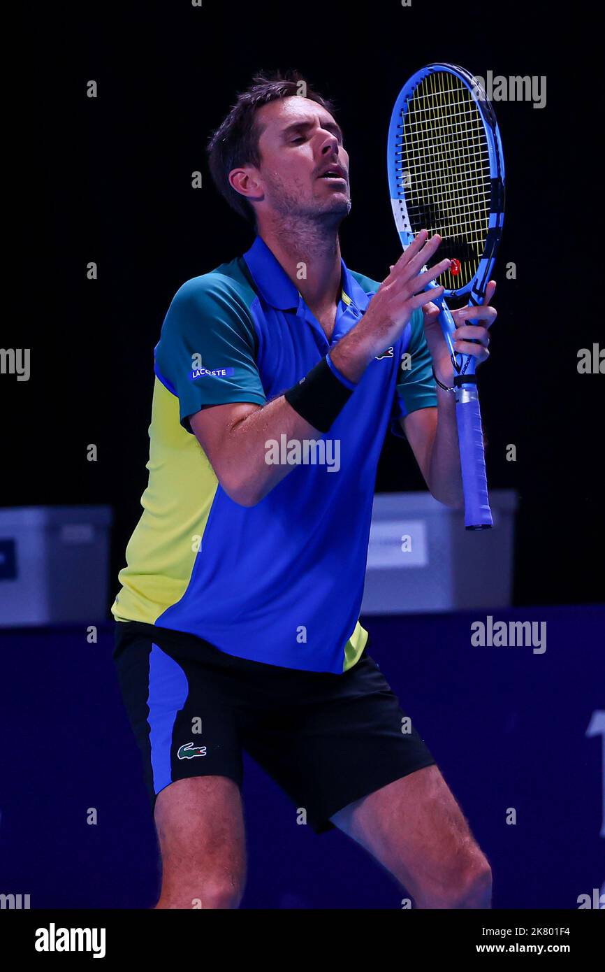 Anversa, Belgio. 19th Ott 2022. Il francese Nicolas Mahut e il francese Edouard Roger-Vasselin hanno raffigurato durante la partita maschile di primo turno tra la coppia francese Mahut - Roger-Vasselin e la coppia americana Lamponi - Withrow, al torneo europeo Open Tennis ATP, ad Anversa, mercoledì 19 ottobre 2022. BELGA PHOTO DAVID PINTENS Credit: Belga News Agency/Alamy Live News Foto Stock