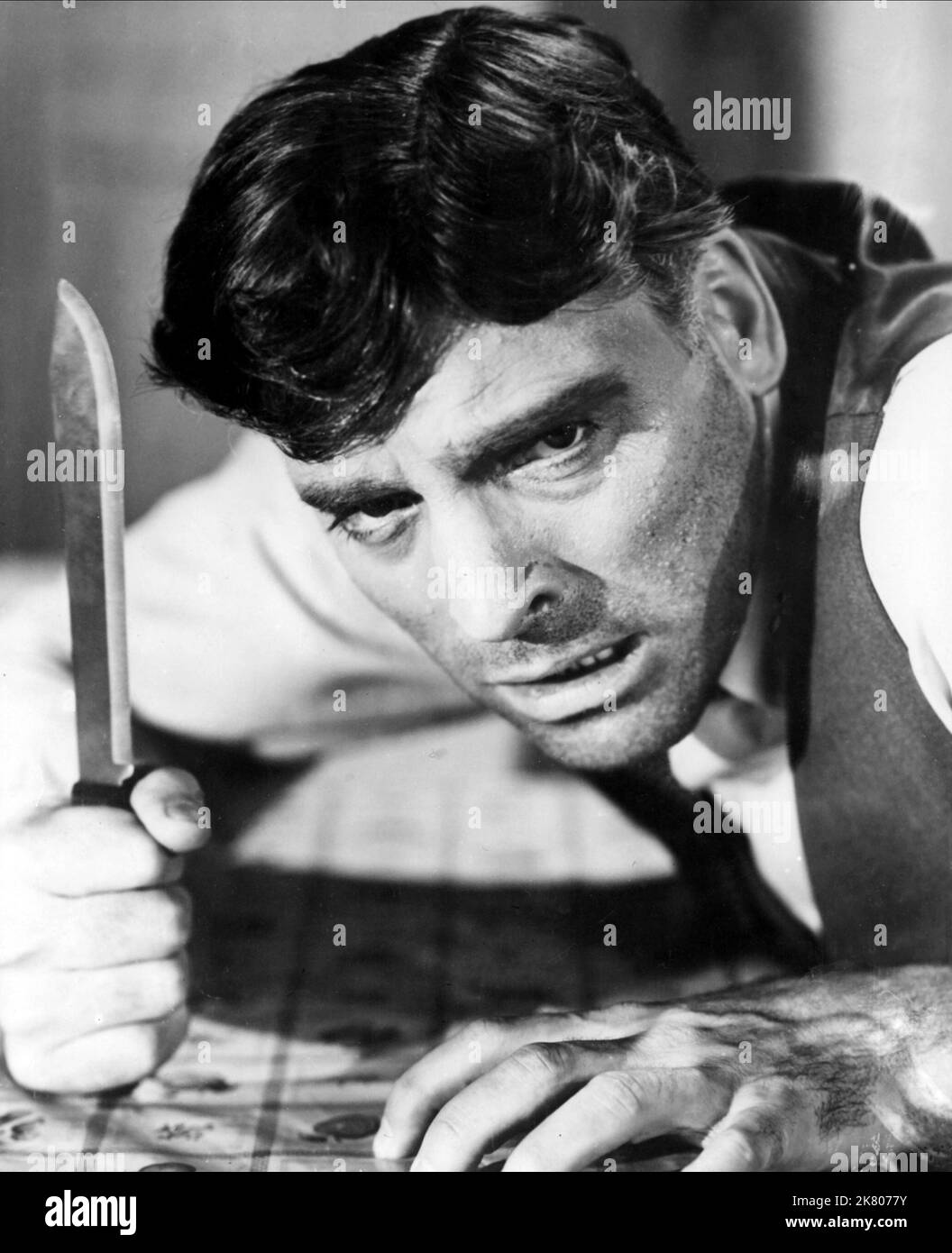 Burt Lancaster Film come Back, Little Sheba (1952) personaggi: DOC Delaney regista: Daniel Mann 24 dicembre 1952 **ATTENZIONE** questa fotografia è solo per uso editoriale ed è copyright di IMMAGINI DI PRIM'ORDINE e/o del fotografo assegnato dalla Film o Production Company e può essere riprodotta solo da pubblicazioni in concomitanza con la promozione del suddetto Film. È richiesto un credito obbligatorio per LE FOTO DI IMPORTANZA FONDAMENTALE. Il fotografo deve essere accreditato anche se conosciuto. Nessun uso commerciale può essere concesso senza l'autorizzazione scritta di The Film Company. Foto Stock