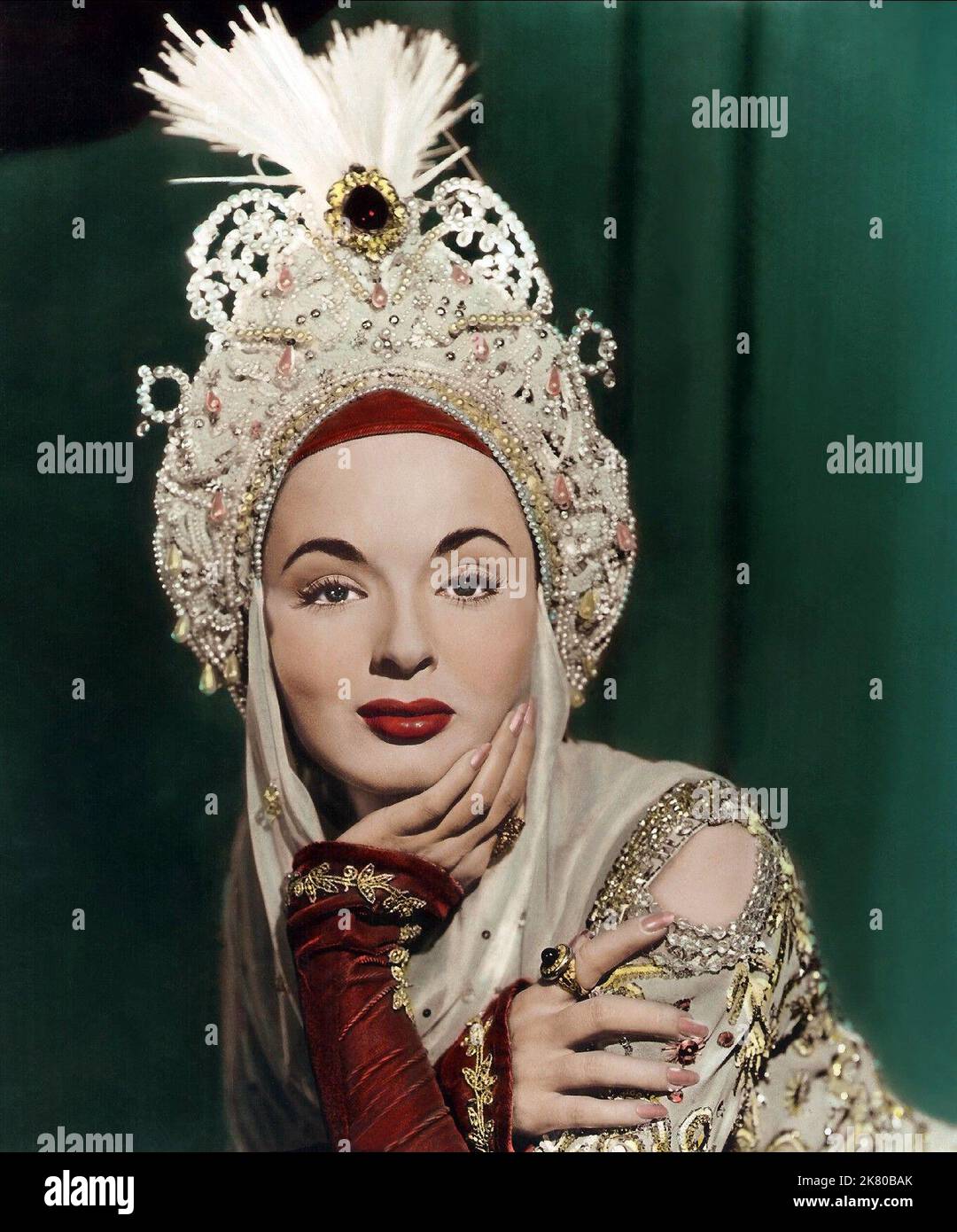 Ann Blyth Film l'Orda d'Oro (USA 1951) personaggi: Principessa Shalimar regista: George Sherman 01 ottobre 1951 **ATTENZIONE** questa fotografia è solo per uso editoriale ed è copyright di IMMAGINI UNIVERSALI e/o il fotografo assegnato dalla Film o Production Company e può essere riprodotta solo da pubblicazioni in concomitanza con la promozione del suddetto Film. È richiesto un credito obbligatorio per LE FOTO UNIVERSALI. Il fotografo deve essere accreditato anche se conosciuto. Nessun uso commerciale può essere concesso senza l'autorizzazione scritta di The Film Company. Foto Stock