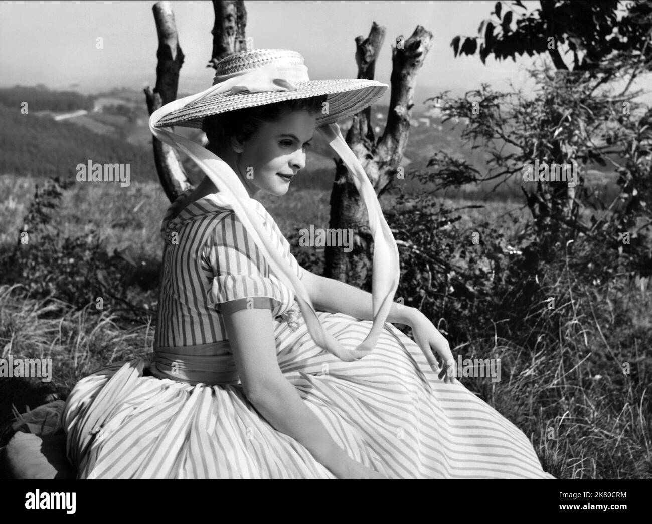Johanna Matz Film Mozart (1955) personaggi: Annie Gottlieb regista: Karl Hartl 20 dicembre 1955 **ATTENZIONE** questa fotografia è ad uso esclusivamente editoriale ed è copyright di COSMOPOL-Film e/o del fotografo assegnato dalla Film o Production Company e può essere riprodotta solo da pubblicazioni in concomitanza con la promozione del suddetto Film. È richiesto un credito obbligatorio a COSMOPOL- Film. Il fotografo deve essere accreditato anche se conosciuto. Nessun uso commerciale può essere concesso senza l'autorizzazione scritta di The Film Company. Foto Stock