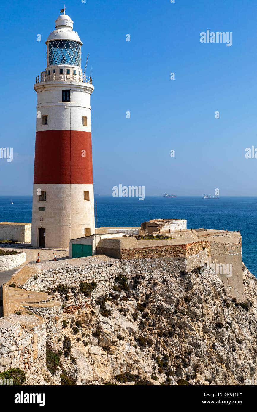 Gibilterra. Faro di Punta Europa nel territorio meridionale della Rocca di Gibilterra. Regno Unito, Europa. Foto Stock