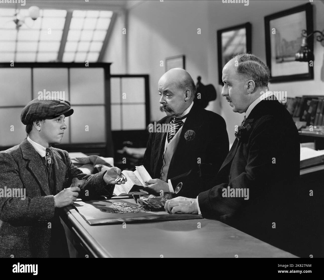 Mickey Rooney Film National Velvet (USA 1944) personaggi: Mi Taylor / Literaturver Filmung (basato sul libro di Enid Bagnold) regista: Clarence Brown 14 dicembre 1944 **ATTENZIONE** questa fotografia è ad uso esclusivamente editoriale ed è copyright della MGM e/o del fotografo assegnato dalla Film o Production Company e può essere riprodotta solo da pubblicazioni in concomitanza con la promozione del suddetto Film. È richiesto un credito obbligatorio a MGM. Il fotografo deve essere accreditato anche se conosciuto. Nessun uso commerciale può essere concesso senza l'autorizzazione scritta di The Film Company. Foto Stock