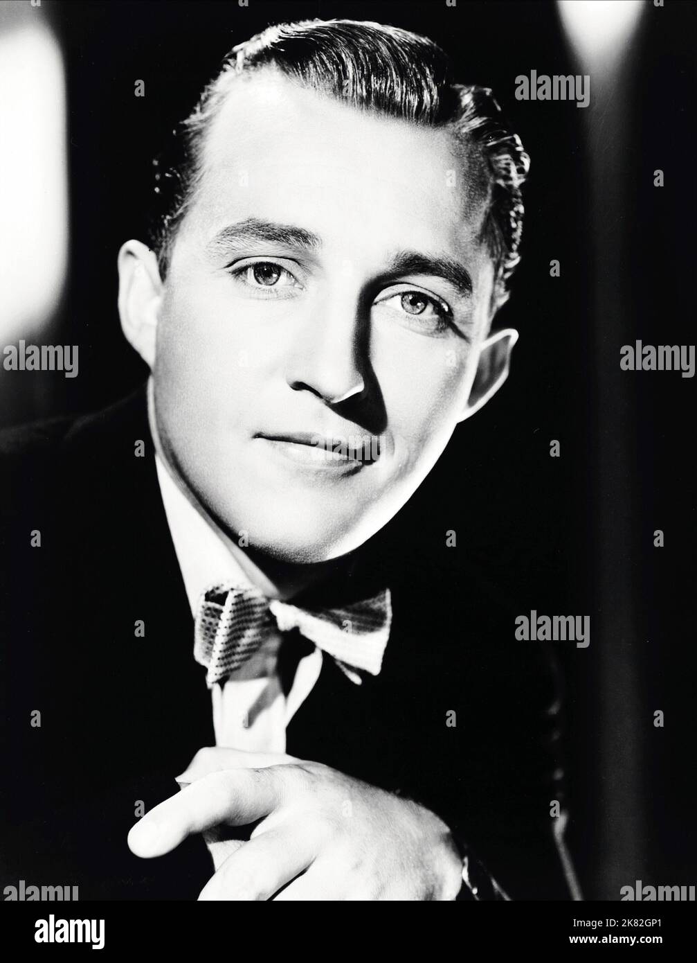 Bing Crosby Film Going Hollywood (USA 1933) regista: Raoul Walsh 22 dicembre 1933 **ATTENZIONE** questa fotografia è ad uso esclusivamente editoriale ed è copyright della MGM e/o del fotografo assegnato dalla Film o Production Company e può essere riprodotta solo da pubblicazioni in concomitanza con la promozione del suddetto Film. È richiesto un credito obbligatorio a MGM. Il fotografo deve essere accreditato anche se conosciuto. Nessun uso commerciale può essere concesso senza l'autorizzazione scritta di The Film Company. Foto Stock