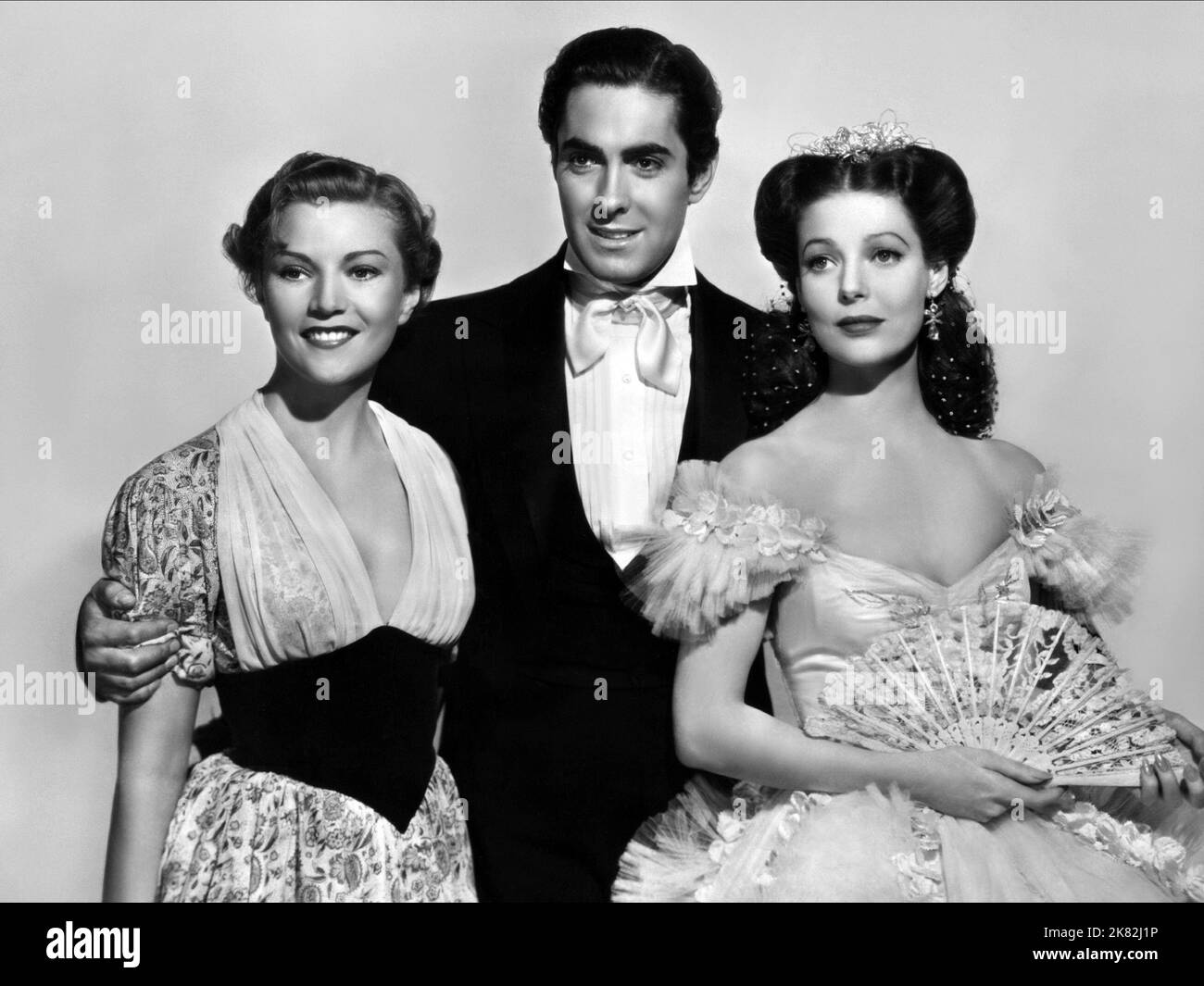 Annabella, Tyrone Power & Loretta Young Film: Suez (1938) personaggi: Toni Pellerin, Ferdinand de Lesseps, Contessa Eugenie de Montijo regista: Allan Dwan 14 ottobre 1938 **AVVERTENZA** questa fotografia è solo per uso editoriale ed è copyright di 20th CENTURY FOX e/o del fotografo assegnato dalla Film o dalla Production Company e può essere riprodotta solo da pubblicazioni in concomitanza con la promozione del film di cui sopra. È richiesto un credito obbligatorio a 20th CENTURY FOX. Il fotografo deve essere accreditato anche quando è noto. Nessun uso commerciale può essere concesso senza autorizzazione scritta per la prima parte Foto Stock