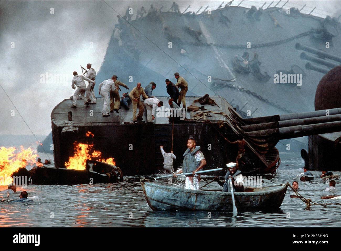 Cuba Gooding Jnr Film: Pearl Harbor (USA 2001) regista: Michael Bay 21 maggio 2001 **AVVERTENZA** questa fotografia è solo per uso editoriale ed è copyright di BUENA VISTA e/o del fotografo assegnato dalla Film o dalla Production Company e può essere riprodotta solo da pubblicazioni in concomitanza con la promozione del film di cui sopra. È richiesto un credito obbligatorio a BUENA VISTA. Il fotografo deve essere accreditato anche quando è noto. Nessun uso commerciale può essere concesso senza autorizzazione scritta da parte della Film Company. Foto Stock