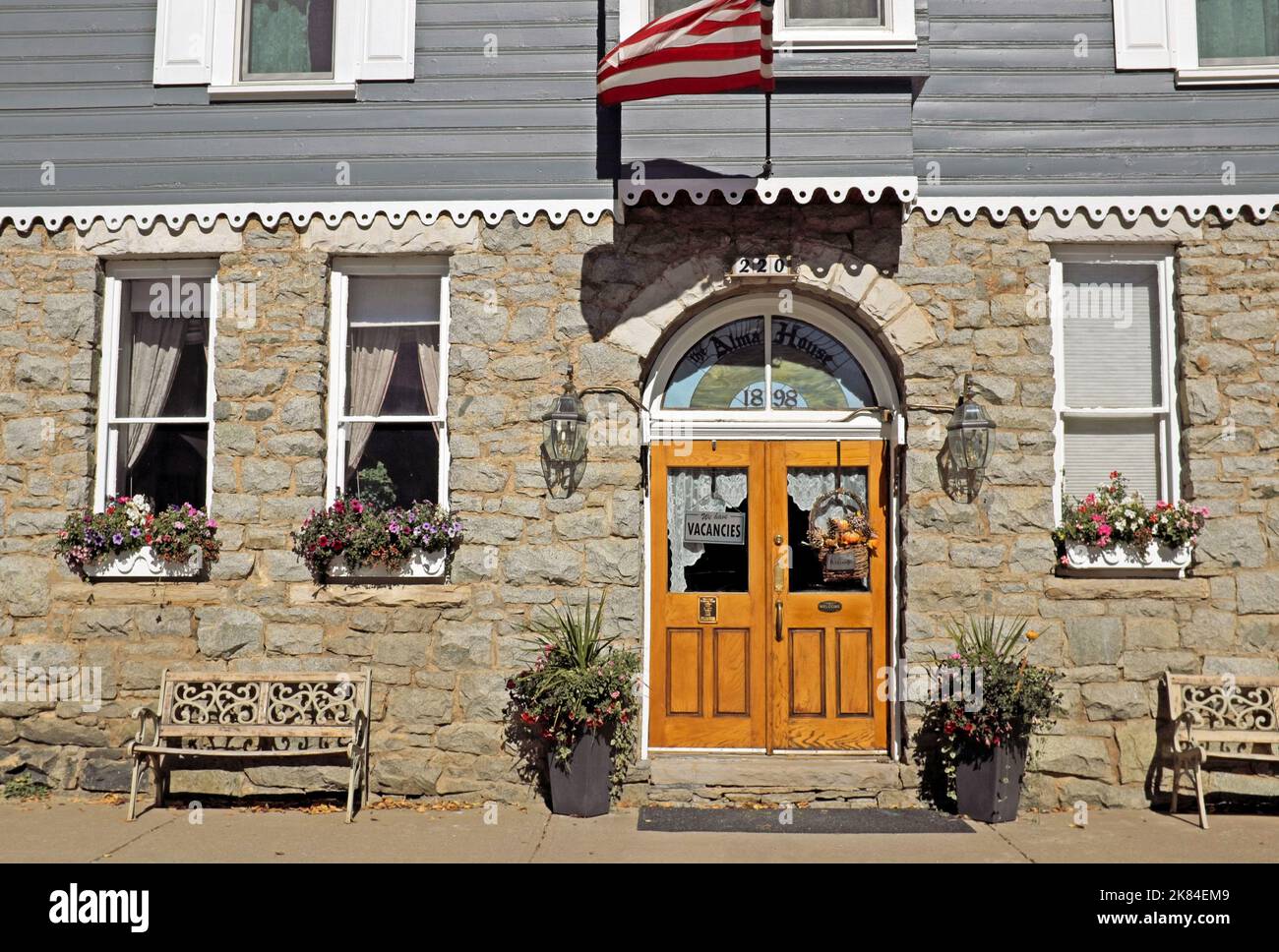 L'esterno della Alma House, costruita nel 1898 e aperta nel 1902, è una