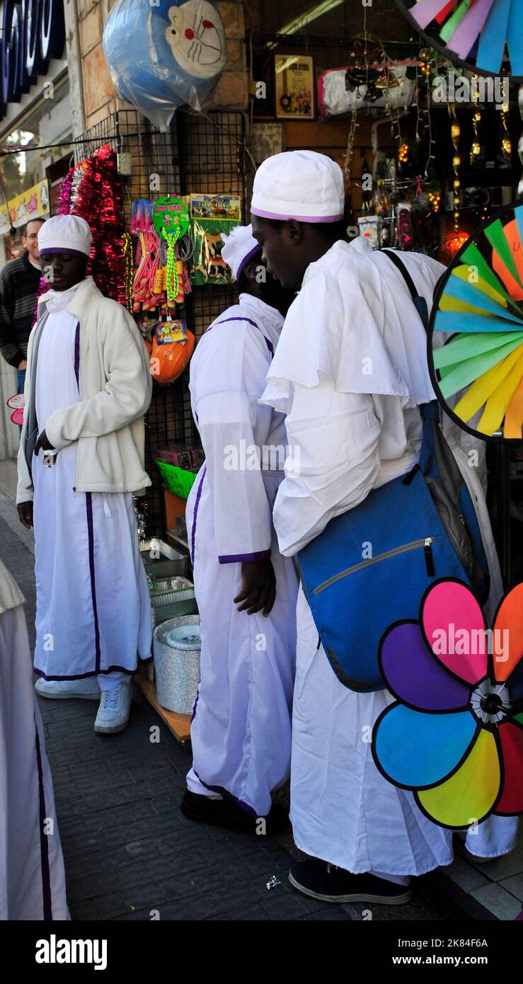 Pellegrini nigeriani a Gerusalemme durante il Natale. Foto Stock