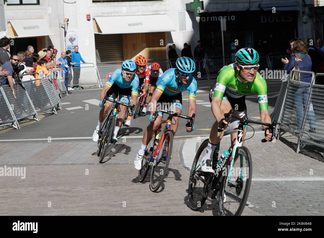 Max Schachmann, Germania Bora Hansgohe seguito da Gorka izagirre luis leon sanchez e alessandro de marchi Foto Stock