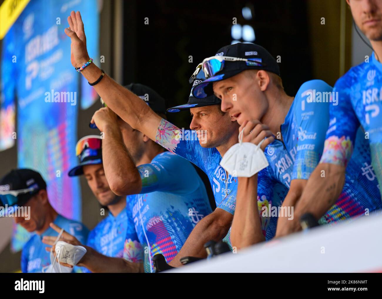 Jakob FUGLSANG, Israele - Premier Tech durante la presentazione del team per Tour De France, fase 15, Francia, 17th luglio 2022, Credit:Pete Goding/Goding Images/PA Images Foto Stock